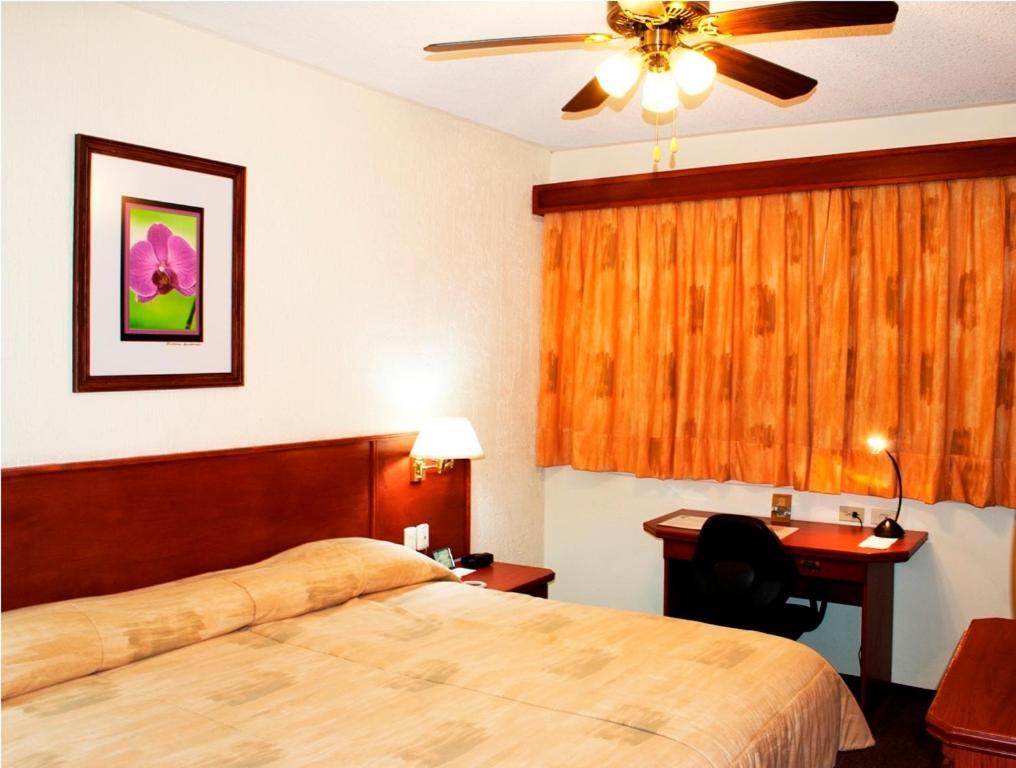 Hotel Marcella Clase Ejecutiva Morelia Zimmer foto